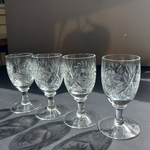 Crystal Liqueur Glasses Set of 4 Vintage Pinwheel Tulip Stemmed Glasses - Picture 1 of 9